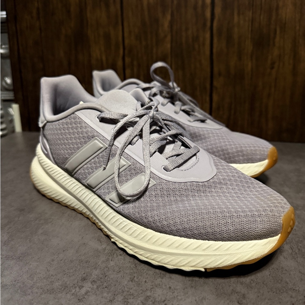 Women’s Lavender Adidas CloudFoam Running Shoes, Size 10, EUC